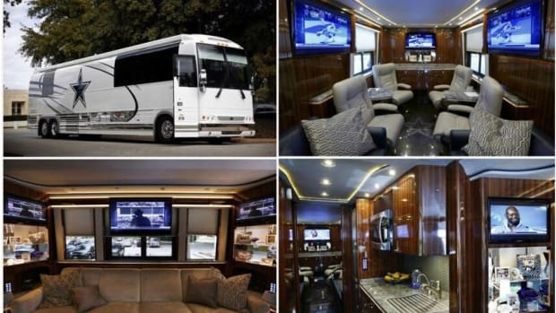 Cowboys bus